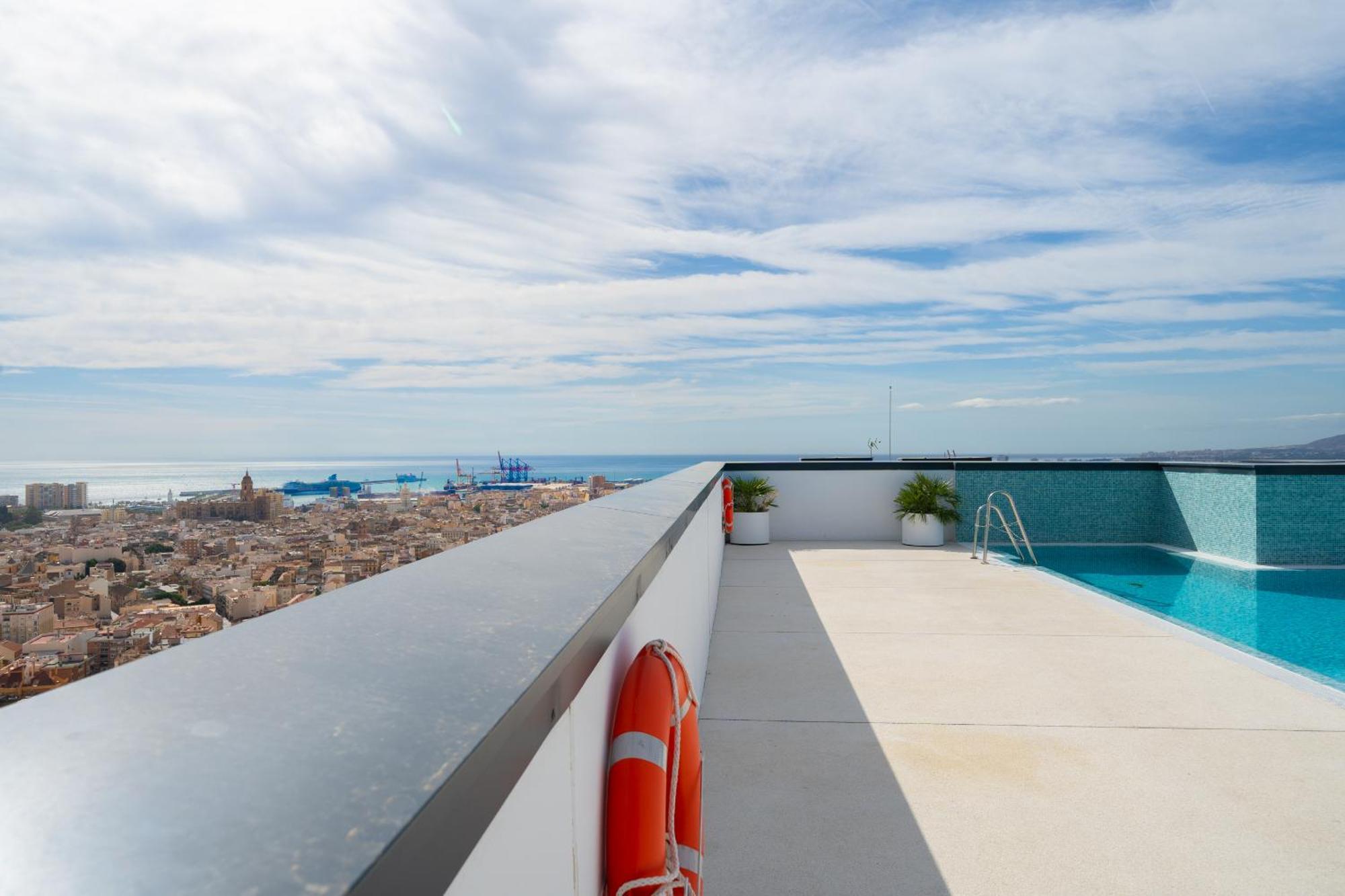 Апартаменты Xpce Urban 4 Malaga Skyline - Free Parking Экстерьер фото