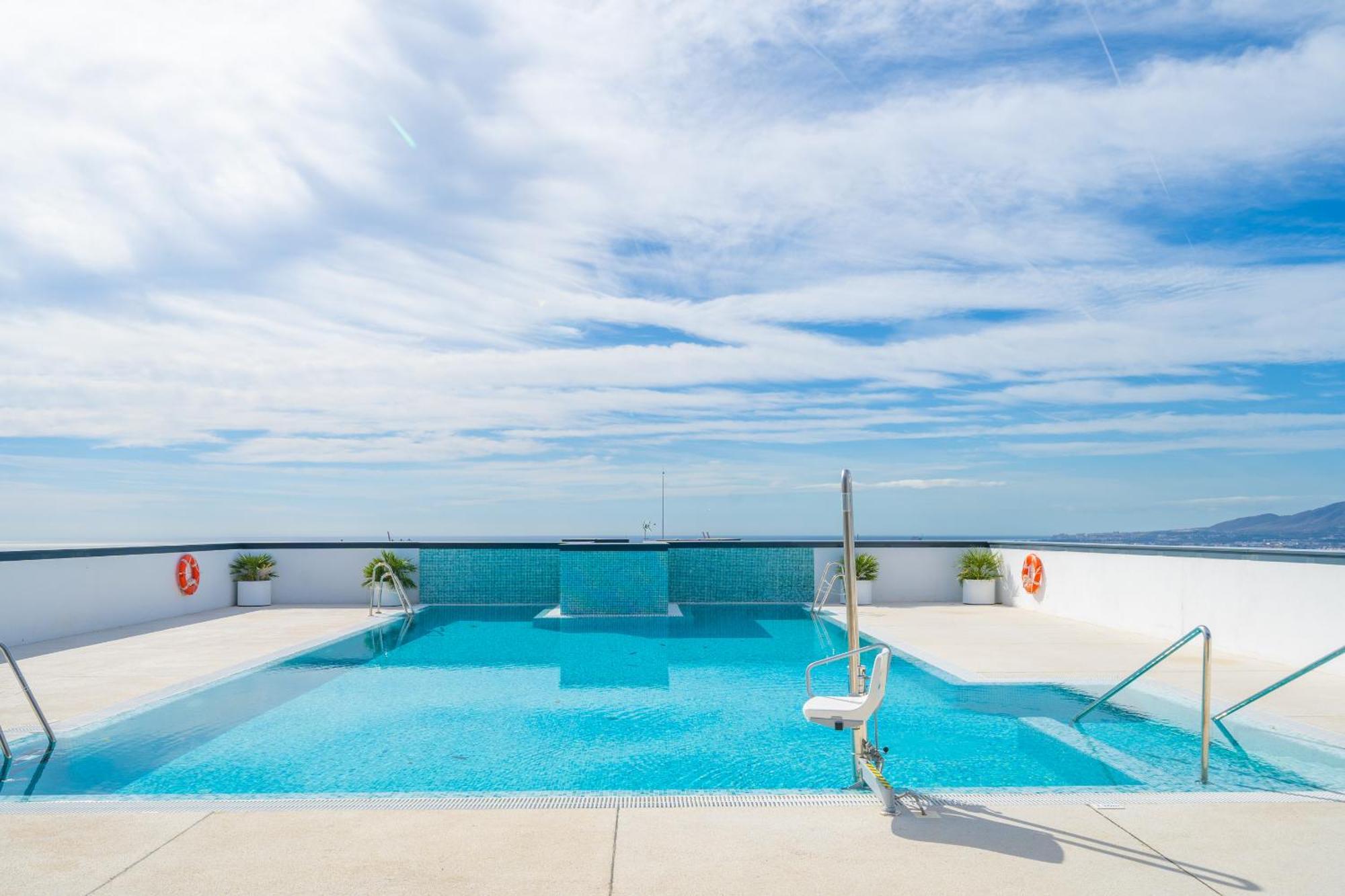 Апартаменты Xpce Urban 4 Malaga Skyline - Free Parking Экстерьер фото